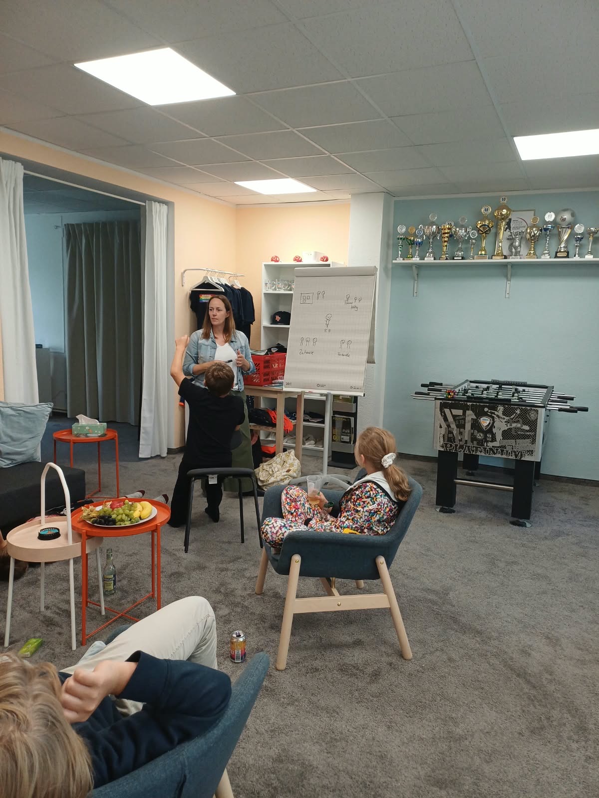 Alexandra Schaub bei der Einführung des Kinderparlaments von Eintracht Falkensee